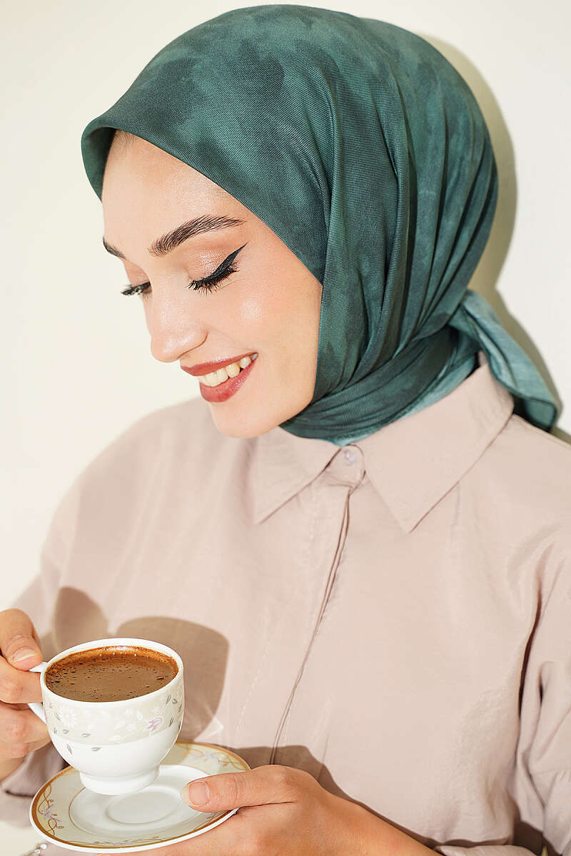 https://cdn.pazarium.com.tr/batik-desen-soft-esarp-zumrut-811154-20-B.jpg