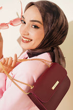 https://cdn.pazarium.com.tr/batik-desen-soft-kras-serisi-esarp-koyu-vizon-818248-20-B.jpg