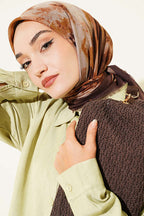 https://cdn.pazarium.com.tr/batik-desenli-soft-esarp-aci-kahve-813945-20-B.jpg