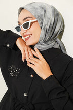 https://cdn.pazarium.com.tr/batik-desenli-soft-esarp-gri-813497-20-B.jpg