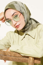 https://cdn.pazarium.com.tr/batik-desenli-soft-esarp-haki-813953-20-B.jpg