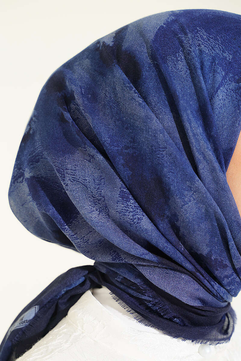 https://cdn.pazarium.com.tr/batik-desenli-soft-esarp-lacivert-813959-20-B.jpg