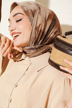 https://cdn.pazarium.com.tr/batik-desenli-soft-esarp-latte-813716-20-B.jpg