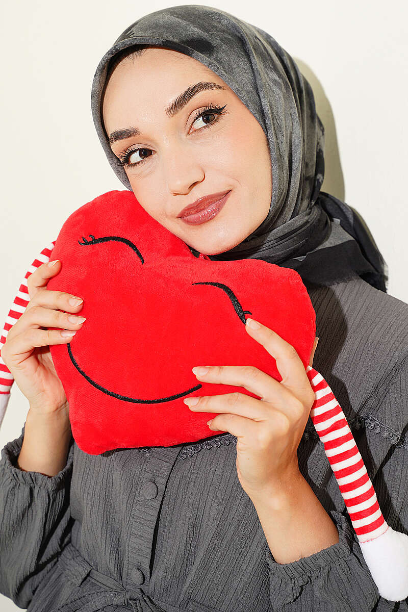 https://cdn.pazarium.com.tr/batik-desenli-soft-esarp-siyah-813725-20-B.jpg