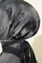 https://cdn.pazarium.com.tr/batik-desenli-soft-esarp-siyah-813727-20-B.jpg