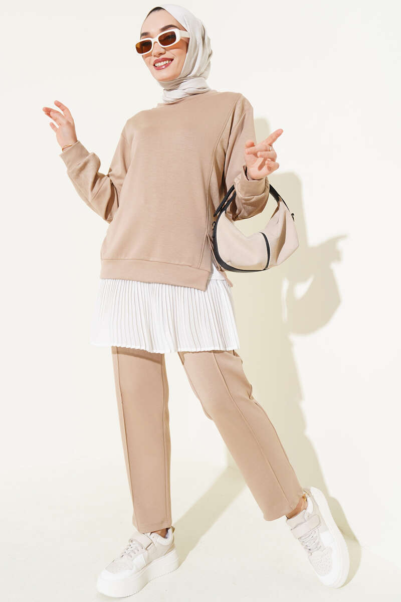 https://cdn.pazarium.com.tr/batik-detayli-ikili-takim-latte-584100-13-B.jpg