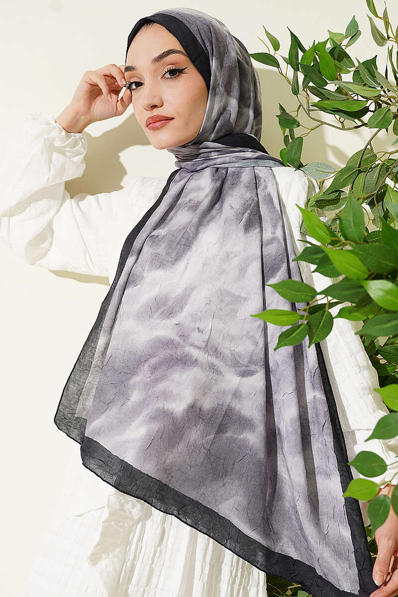 https://cdn.pazarium.com.tr/batik-ebruli-bambu-kras-sal-siyah-794040-19-B.jpg