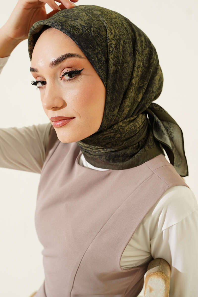 Batik Motifli Modal Eşarp Haki