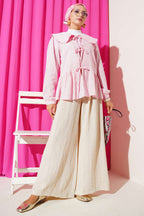 https://cdn.pazarium.com.tr/bebe-yaka-ip-baglamali-kimono-pembe-663910-15-B.jpg
