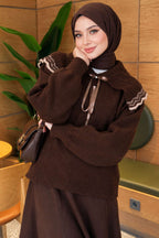 https://www.pazarium.com.tr/bebe-yaka-kurdele-detayli-triko-kazak-kahve-831278-20-B.jpg
