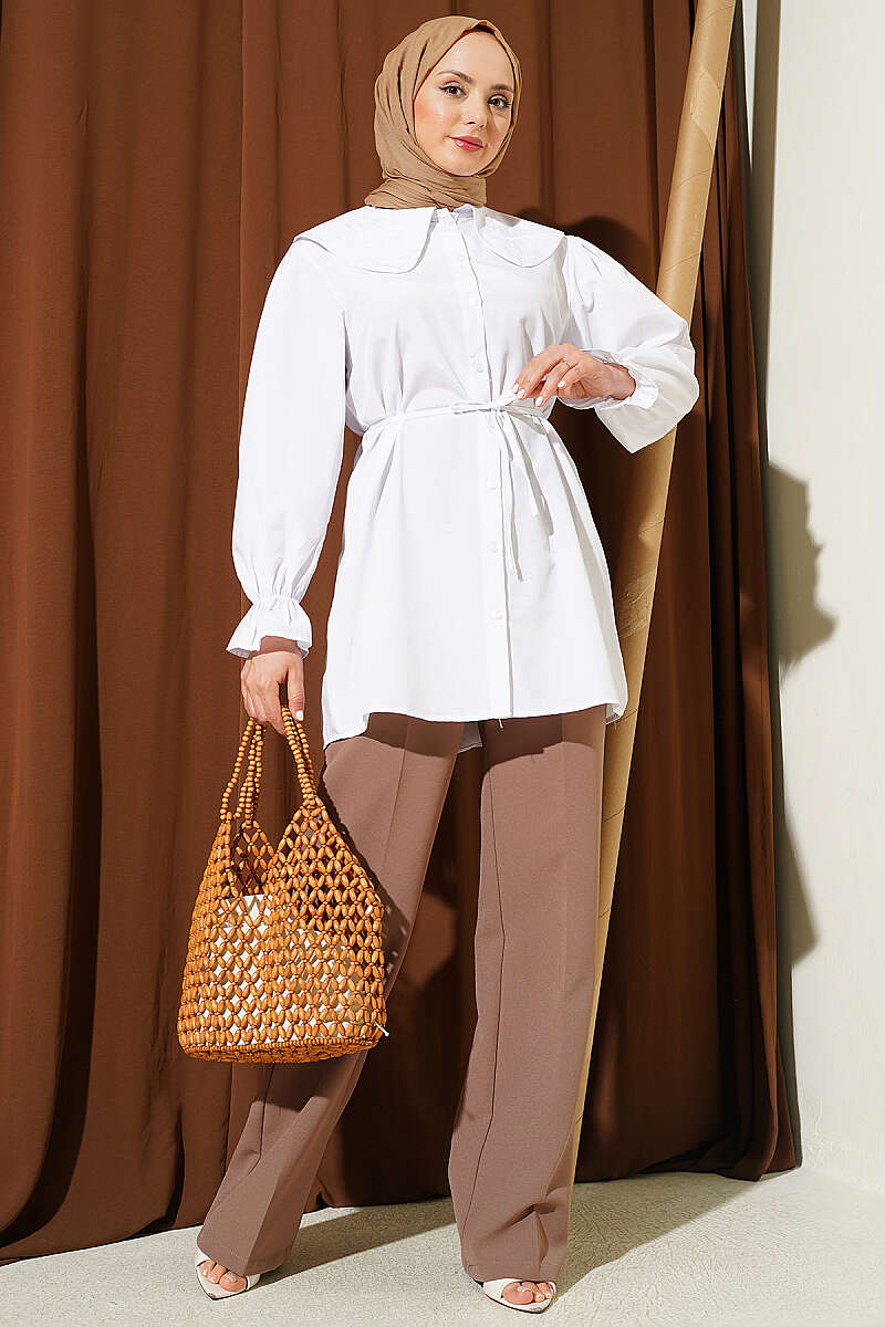 https://cdn.pazarium.com.tr/bebe-yaka-nakisli-ip-bagcikli-gomlek-beyaz-786878-19-B.jpg