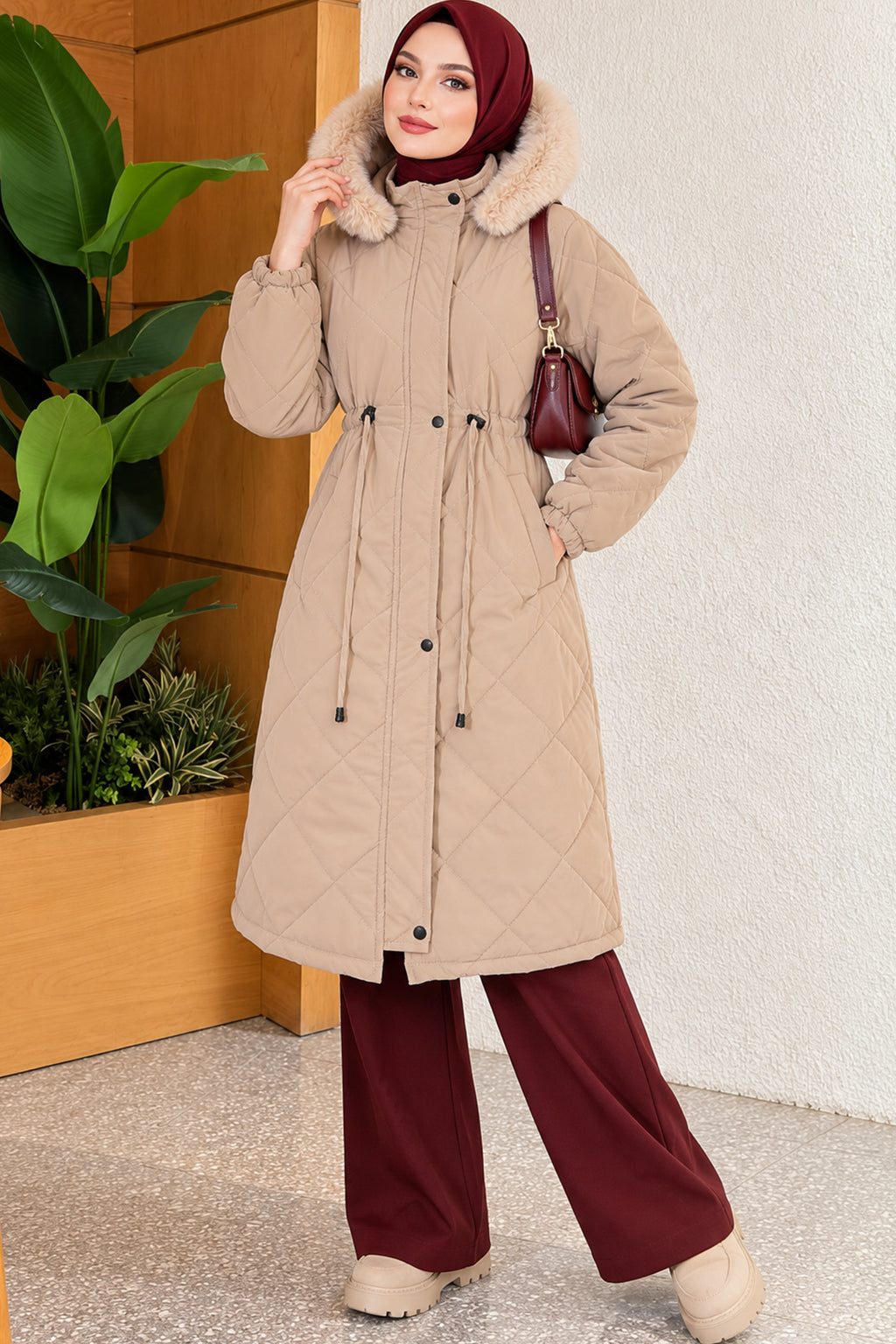 Quilted Waist Belt Fur Detailed Coat Beige