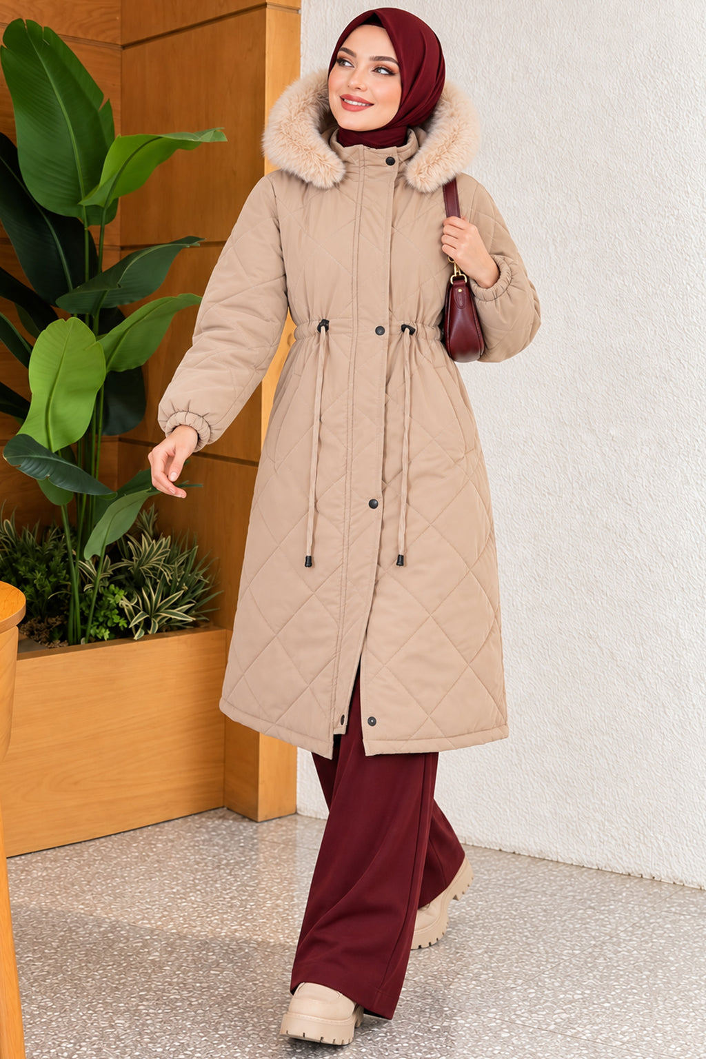 Quilted Waist Belt Fur Detailed Coat Beige