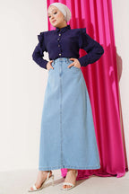 https://cdn.pazarium.com.tr/bel-dugmeli-cepli-kot-etek-acik-mavi-621816-14-B.jpg