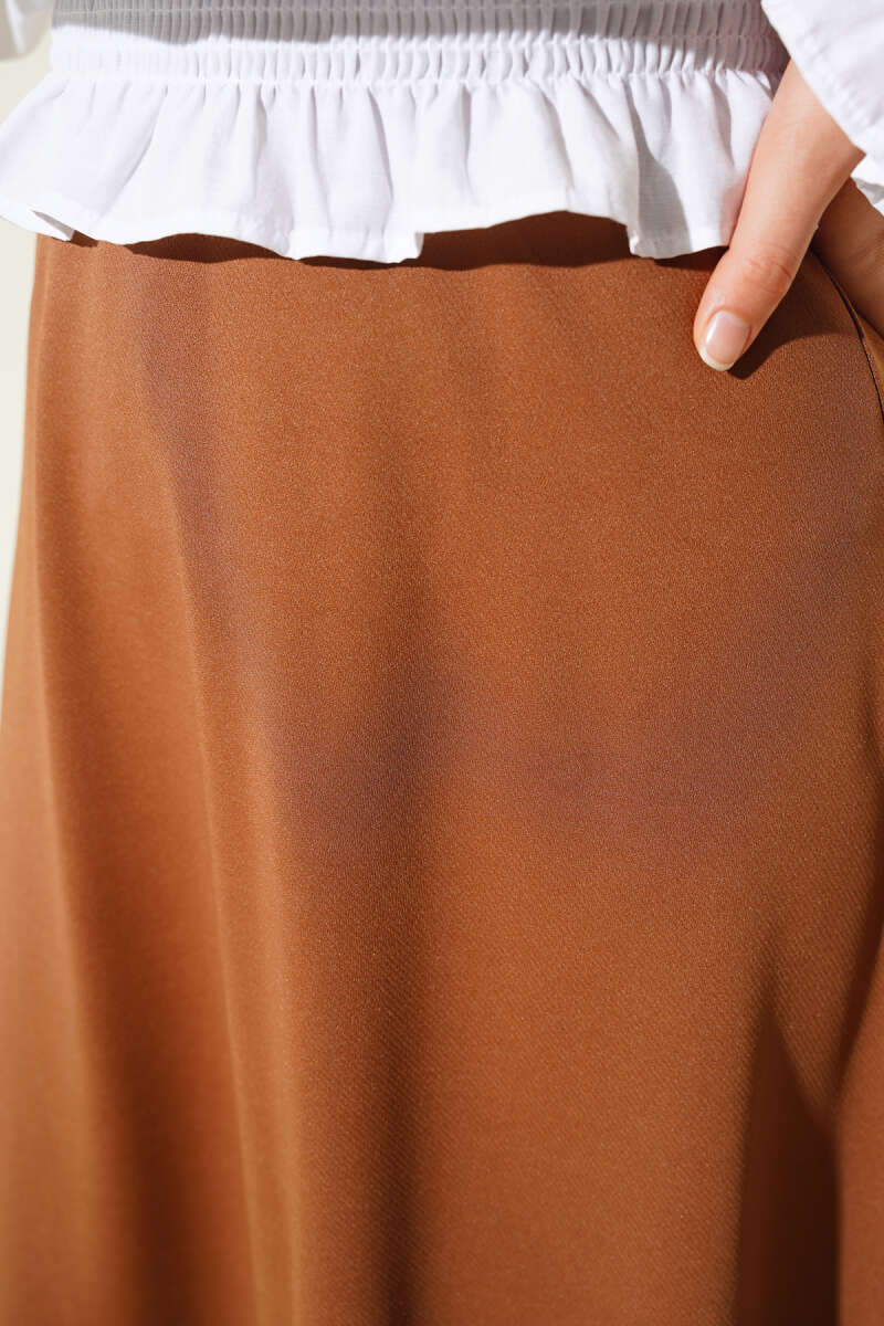 https://cdn.pazarium.com.tr/bel-lastikli-basic-can-etek-taba-530472-12-B.jpg