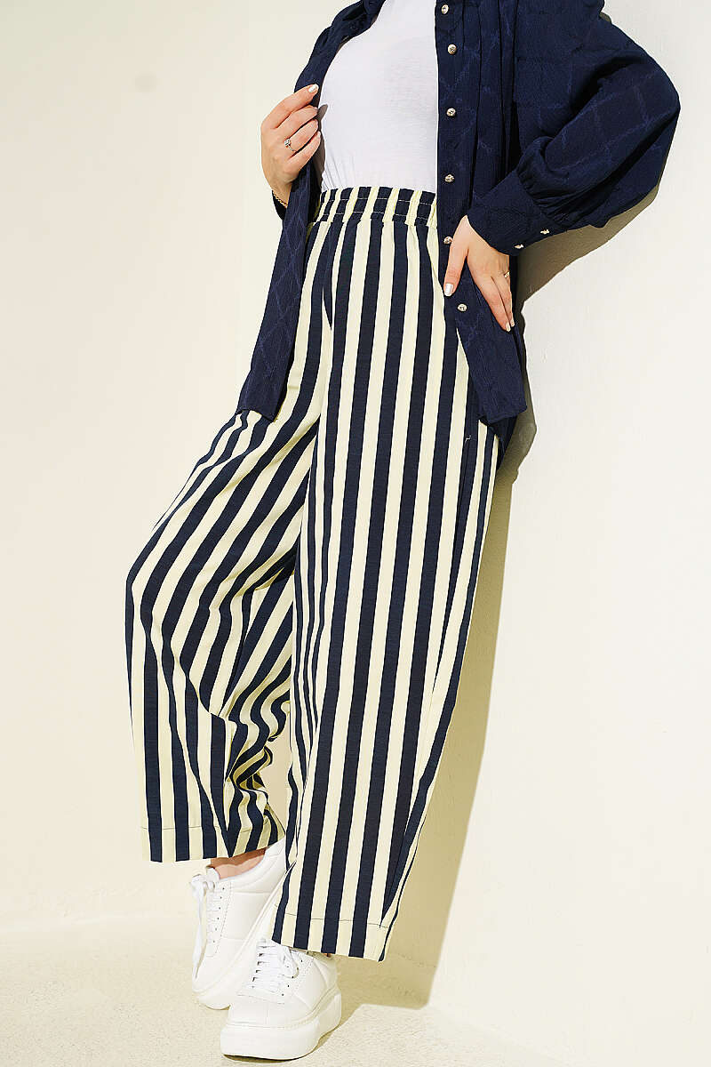https://cdn.pazarium.com.tr/bel-lastikli-cizgili-poplin-pantolon-sari-799354-19-B.jpg