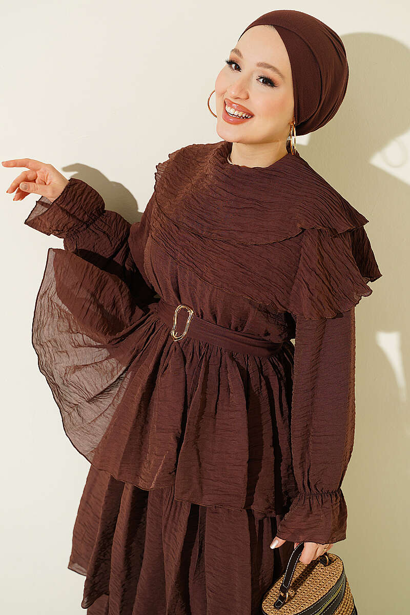 https://cdn.pazarium.com.tr/bel-lastikli-kemerli-firfirli-elbise-kahve-808641-20-B.jpg