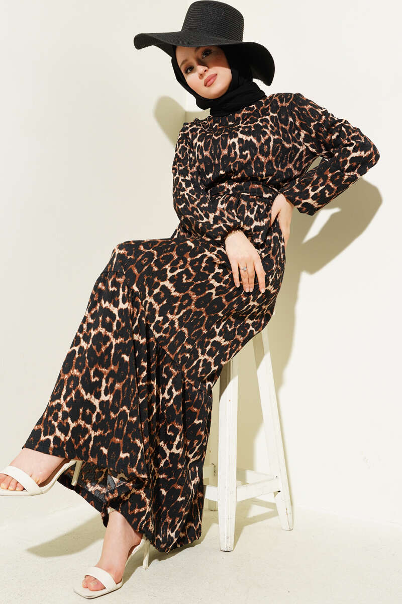 https://cdn.pazarium.com.tr/bel-lastikli-leopar-desen-burumcuk-elbise-leopar-617351-14-B.jpg