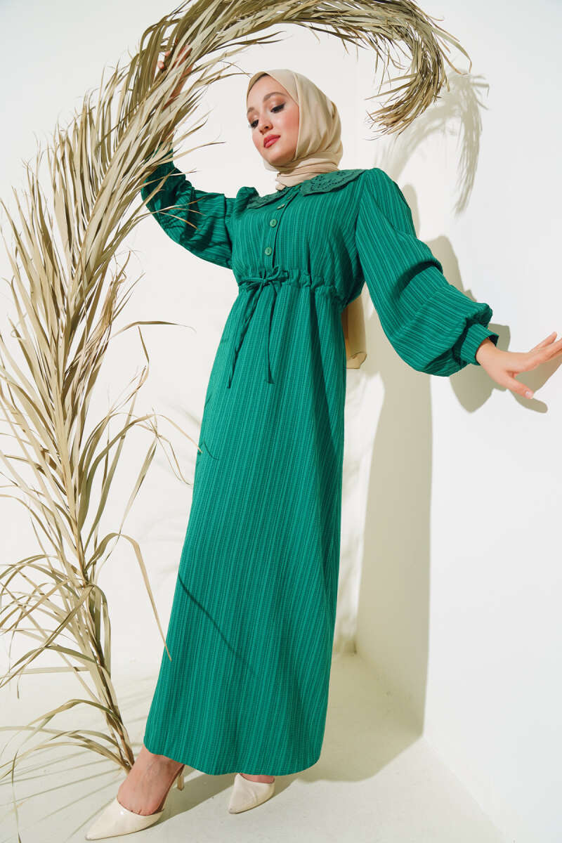 https://cdn.pazarium.com.tr/bel-tunelli-bebe-yaka-elbise-benetton-535122-12-B.jpg