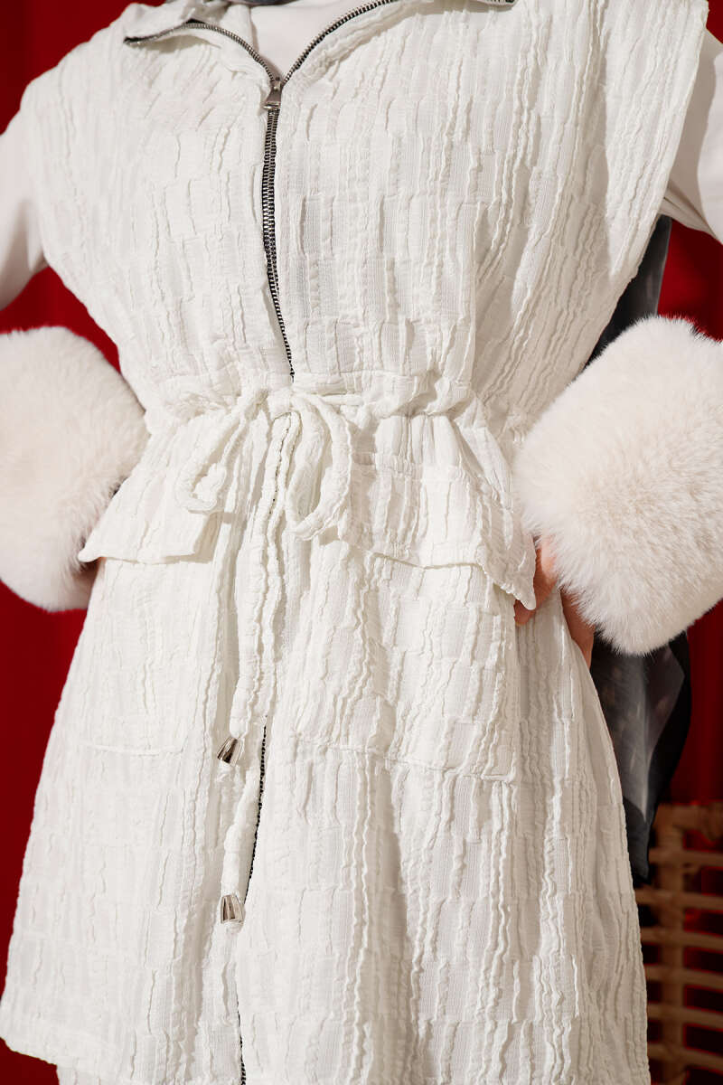 Waist Tunnel Embossed Pattern Vest Double Set