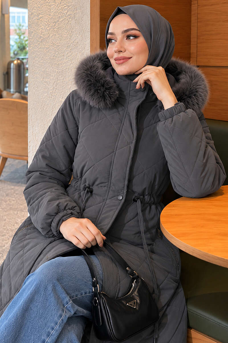 https://www.pazarium.com.tr/bel-tunelli-kapitone-kurklu-mont-fume-832265-20-B.jpg