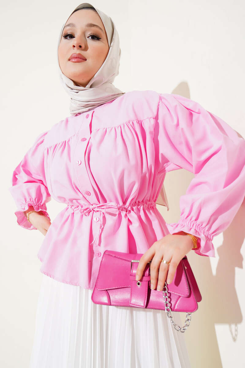 https://cdn.pazarium.com.tr/bel-tunelli-pileli-kisa-gomlek-pembe-600782-14-B.jpg
