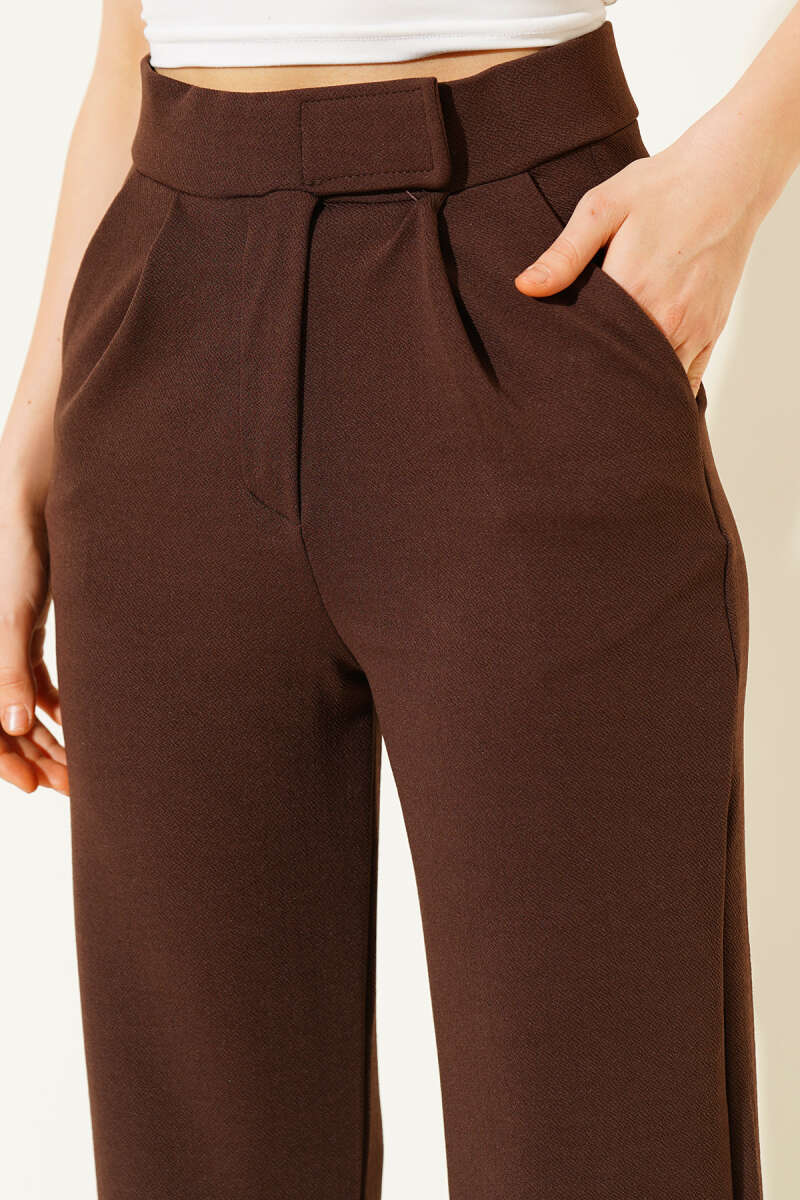 Beli Cırtlı Geniş Paça Pantolon