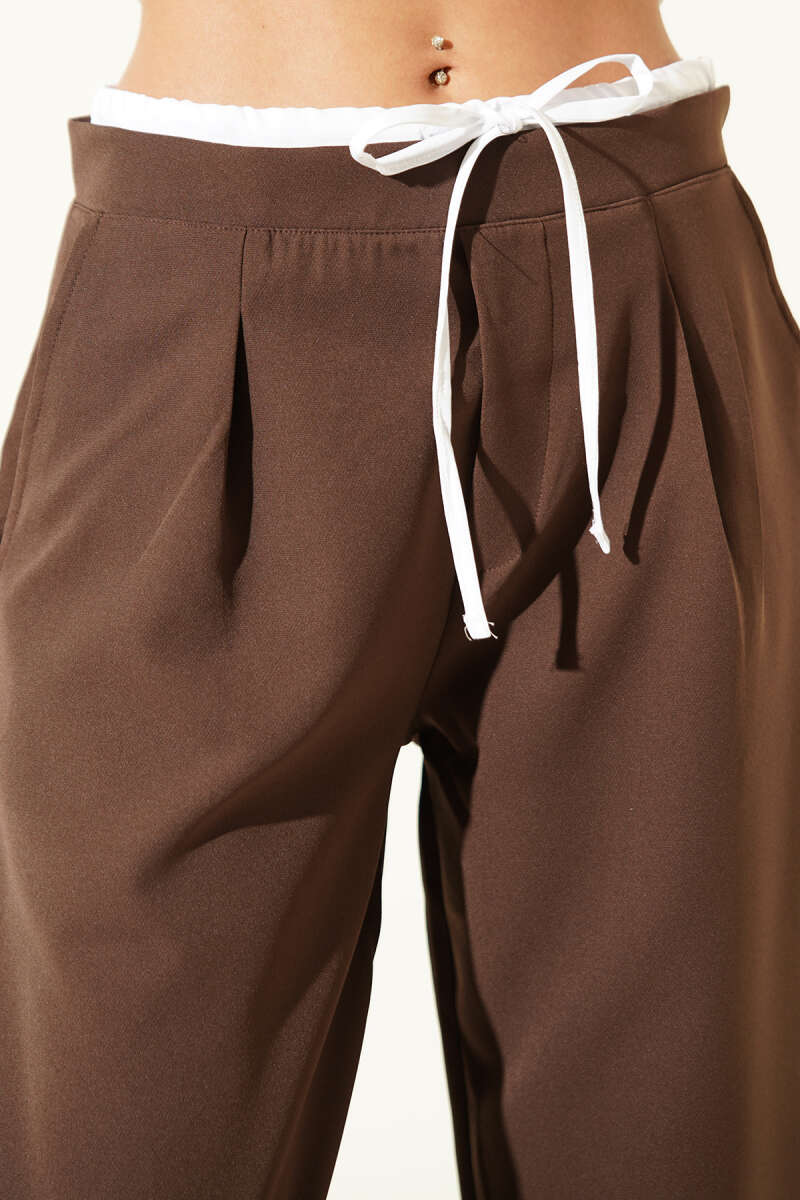 Beli Fermuarlı Garnili Pantolon
