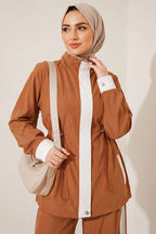 https://cdn.pazarium.com.tr/beli-lastikli-garnili-tensel-ikili-takim-camel-806865-19-B.jpg