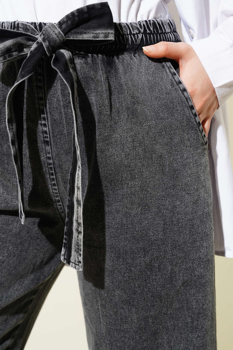 Beli Lastikli Kuşaklı Kot Pantolon