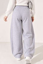 https://cdn.pazarium.com.tr/beli-lastikli-oversize-pantolon-gri-842442-20-B.jpg