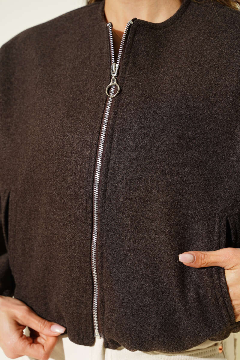 Bilek Lastik Detaylı Kısa Kaşe Ceket Acı Kahve