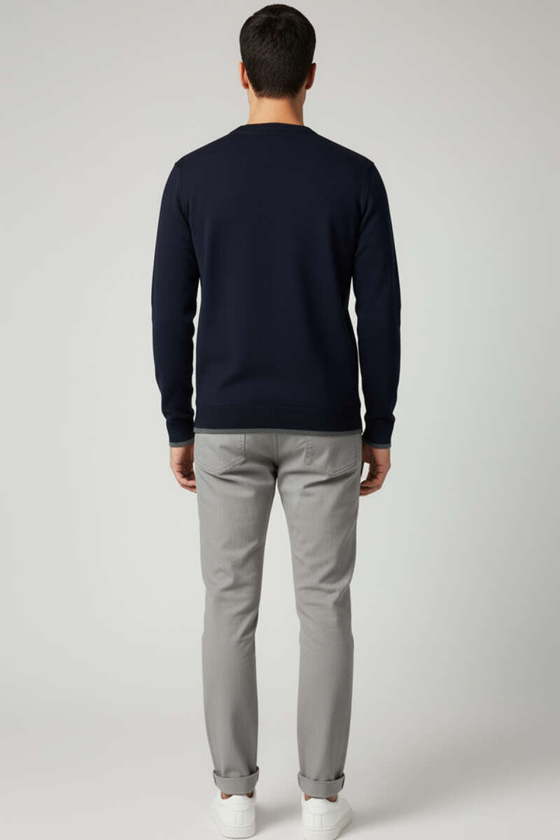 Bisiklet Yaka Armalı Erkek Sweatshirt