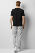 https://cdn.pazarium.com.tr/bisiklet-yaka-basic-erkek-t-shirt-siyah-694943-16-B.jpg