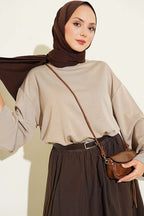 https://cdn.pazarium.com.tr/bisiklet-yaka-basic-loysa-tunik-bej-812636-20-B.jpg