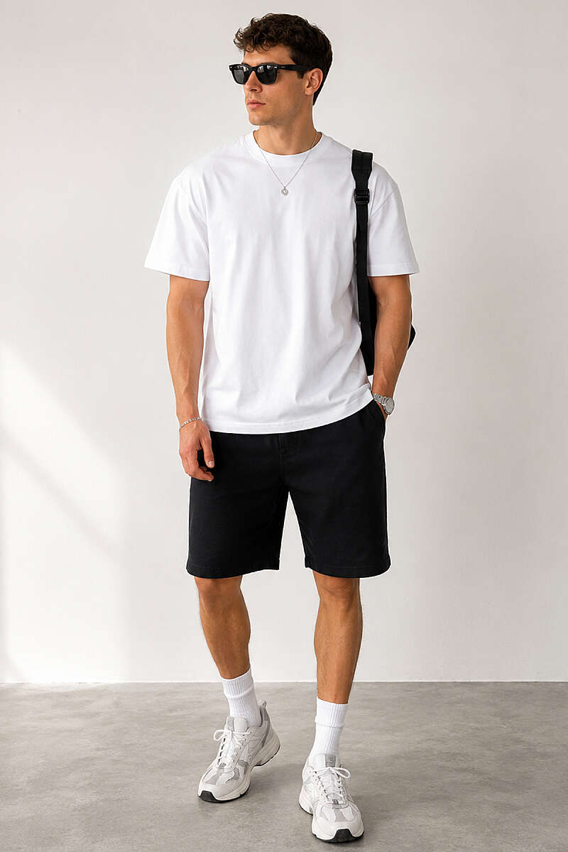 https://cdn.pazarium.com.tr/bisiklet-yaka-basic-oversize-erkek-t-shirt-beyaz-782508-19-B.jpg