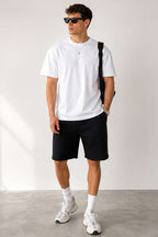 https://cdn.pazarium.com.tr/bisiklet-yaka-basic-oversize-erkek-t-shirt-beyaz-782508-19-B.jpg