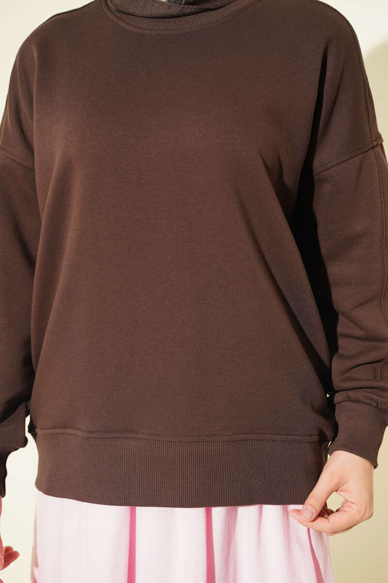 https://cdn.pazarium.com.tr/bisiklet-yaka-basic-tunik-kahve-827494-20-B.jpg