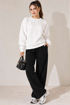 https://cdn.pazarium.com.tr/bisiklet-yaka-basic-uc-iplik-sweatshirt-ekru-841627-20-B.jpg