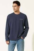https://cdn.pazarium.com.tr/bisiklet-yaka-baskili-sweatshirt-lacivert-686288-16-B.jpg
