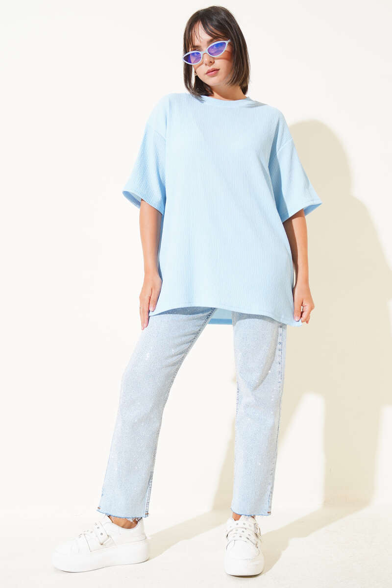 https://cdn.pazarium.com.tr/bisiklet-yaka-burumcuk-t-shirt-mavi-639797-15-B.jpg
