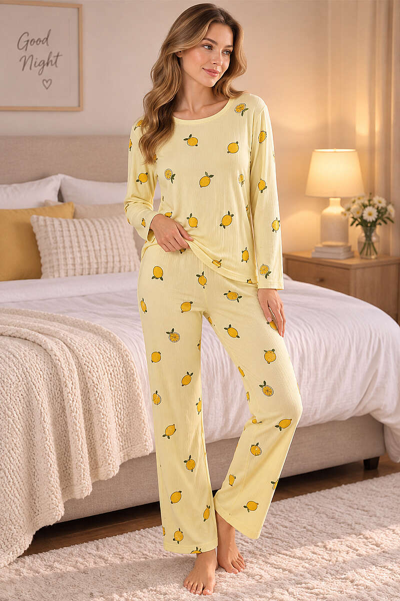 https://cdn.pazarium.com.tr/bisiklet-yaka-desenli-pijama-takimi-asorti-10-818765-20-B.jpg