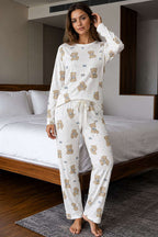 https://cdn.pazarium.com.tr/bisiklet-yaka-desenli-pijama-takimi-asorti-11-818766-20-B.jpg