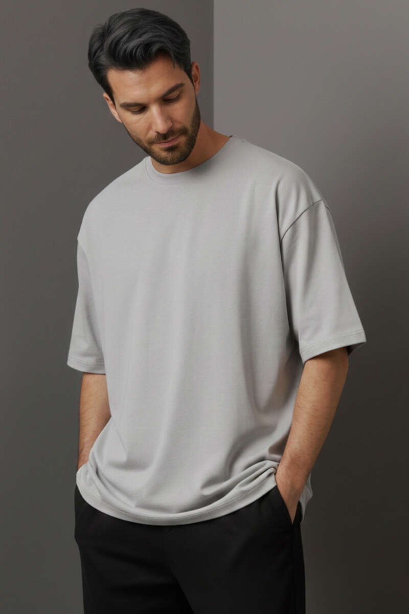 https://cdn.pazarium.com.tr/bisiklet-yaka-erkek-t-shirt-gri-741261-18-B.jpg