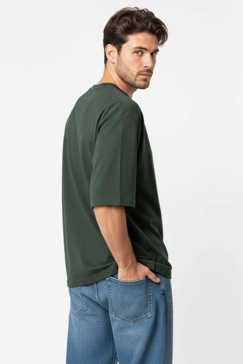 https://cdn.pazarium.com.tr/bisiklet-yaka-erkek-t-shirt-nefti-741267-18-B.jpg