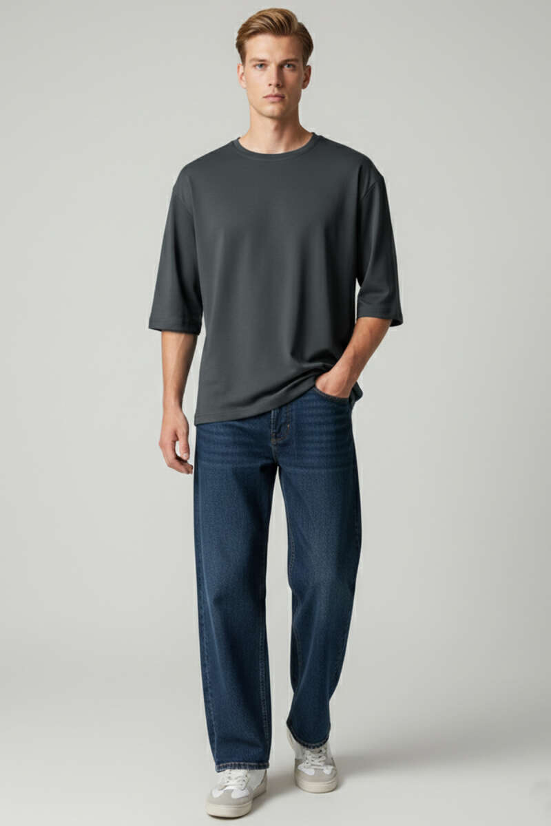 https://cdn.pazarium.com.tr/bisiklet-yaka-fakir-kollu-t-shirt-fume-744552-18-B.jpg