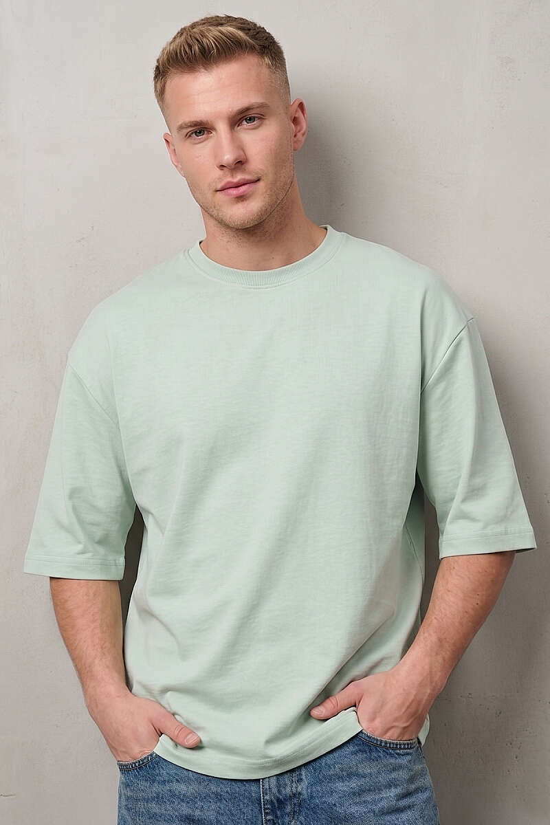https://cdn.pazarium.com.tr/bisiklet-yaka-fakir-kollu-t-shirt-su-yesili-770570-18-B.jpg