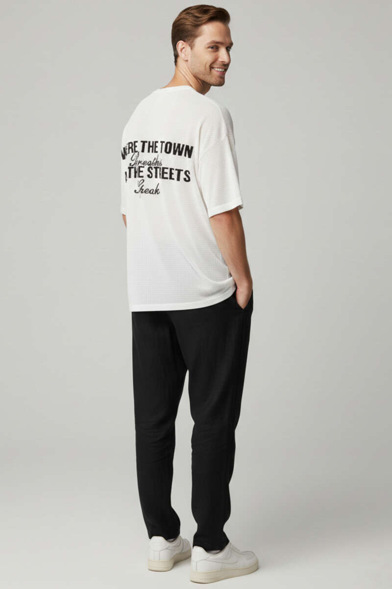 Bisiklet Yaka Nakışlı Örme T-shirt Kemik