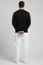 https://cdn.pazarium.com.tr/bisiklet-yaka-sardonlu-uc-iplik-erkek-sweatshirt-siyah-726584-17-B.jpg
