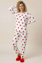 https://cdn.pazarium.com.tr/bisiklet-yaka-uzun-kol-desenli-pijama-takimi-beyaz-716766-17-B.jpg